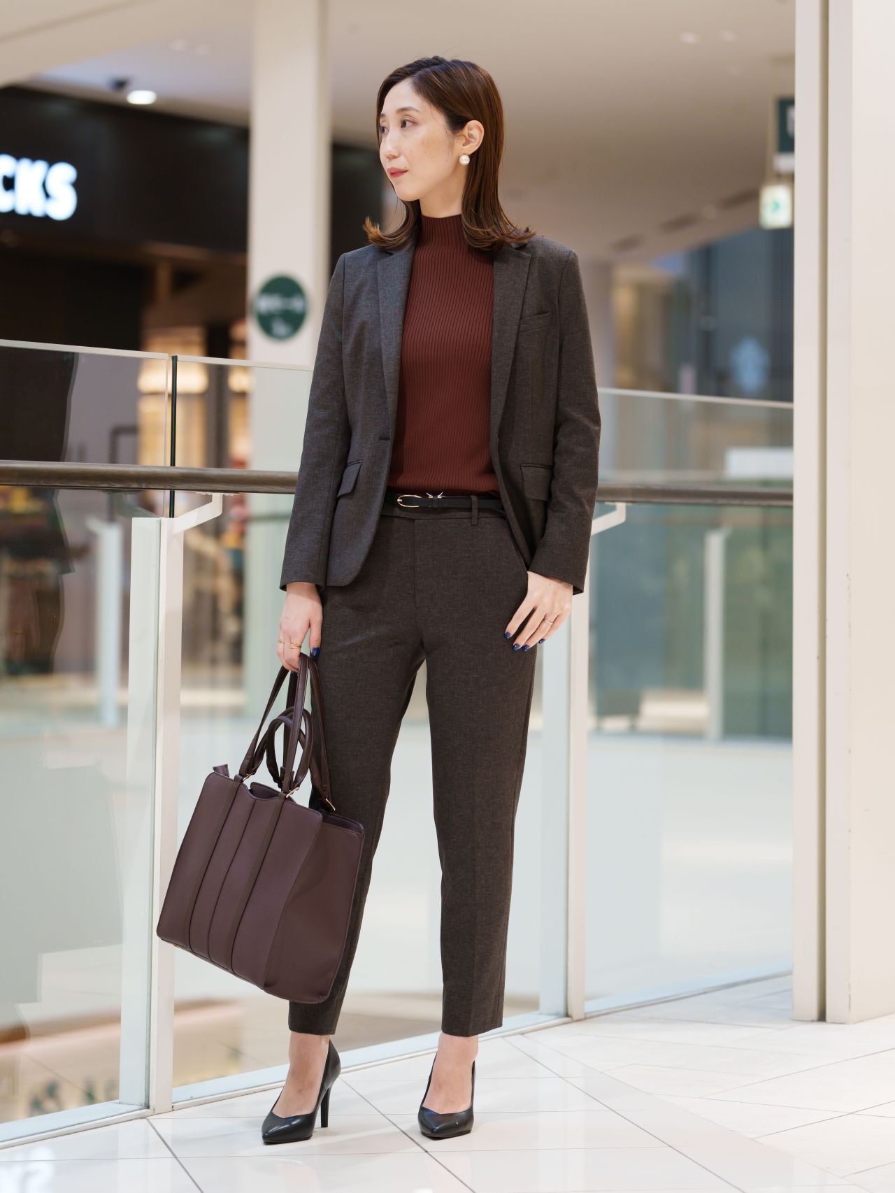 【THE SUIT COMPANY】ダークブラウン ビジネスパンツスーツ上下 THE SUIT COMPANY】ダークブラウン ビジネスパンツスーツ上下 人気の