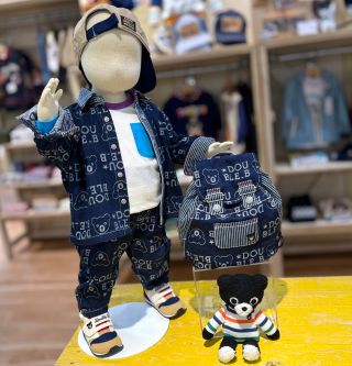 キ*ト様 ミキハウス　新品　DOUBLE_B 150cm ダウン　Tシャツ　デニ ダブルB☆NEW総柄デニムシリーズ｜ミキハウスミキハウス いよてつ髙