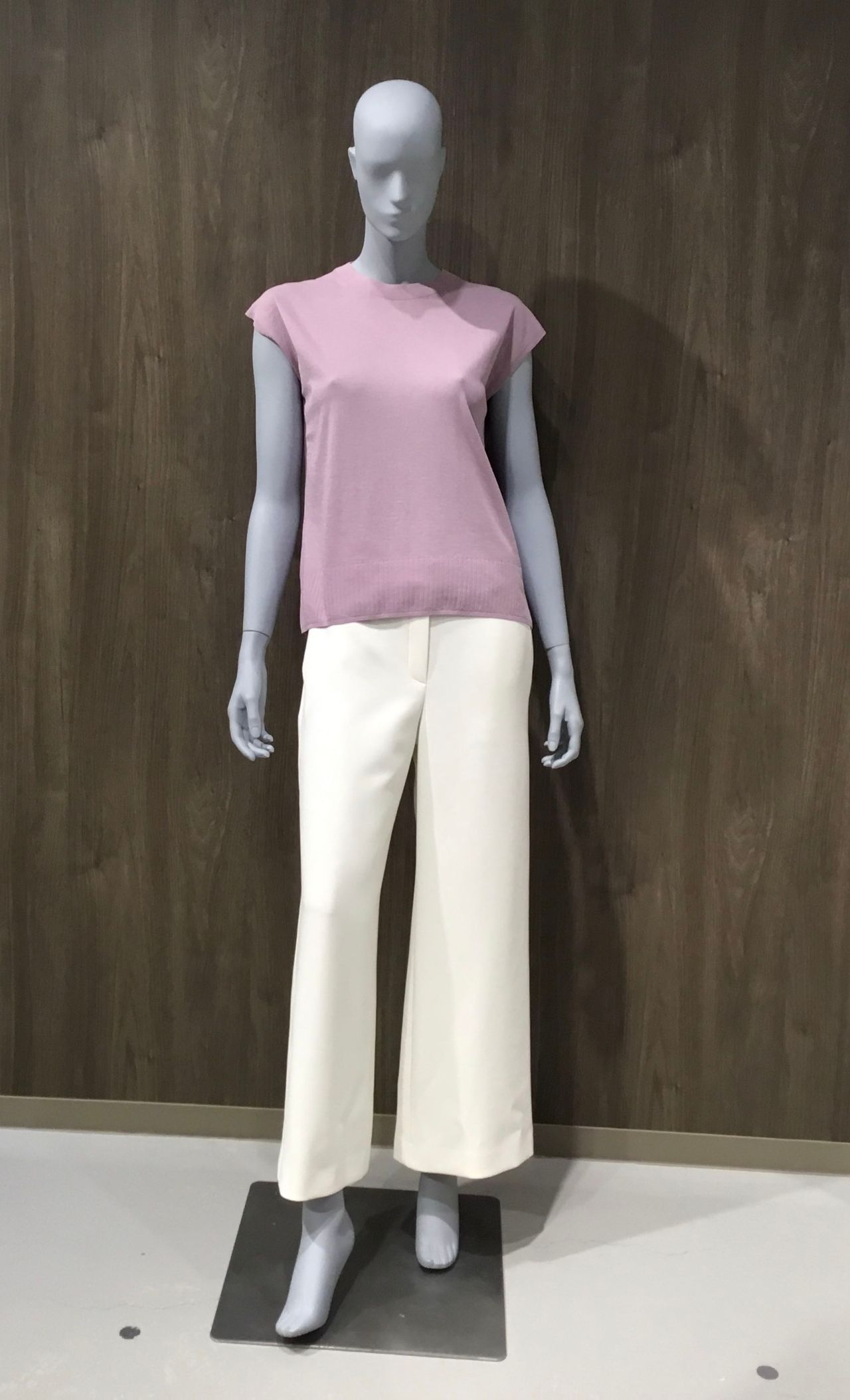 大活躍 透けにくい素材コーディネート アウトレット滋賀竜王店 Theory セオリー ショップブログ