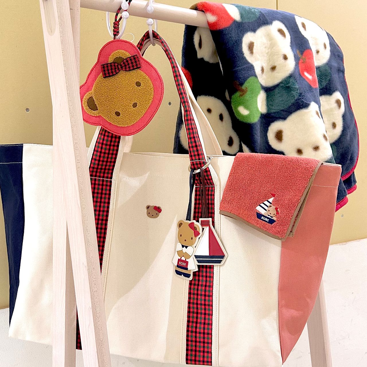 ぽんちゃん ファミリア ジェルケース ファミリア ジェルケース｜Yahoo!フリマ（旧PayPayフリマ）