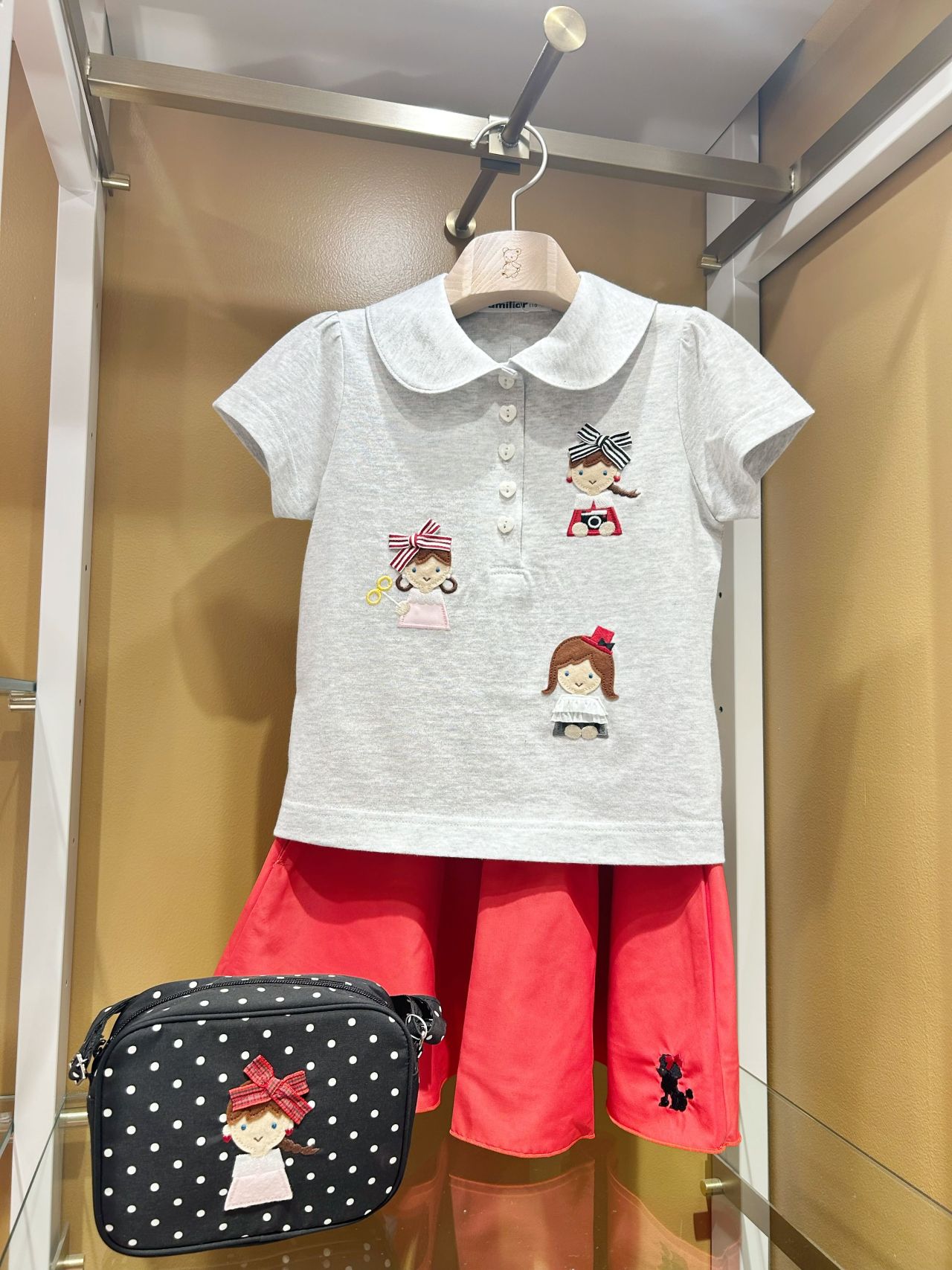 ⭐︎今年も登場⭐︎おはなしTシャツ‼️｜ファミリアファミリア芦屋