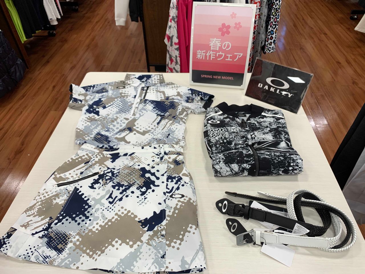 オークリーレディースウエア取り扱い開始！ | ゴルフ5 東大阪長田店