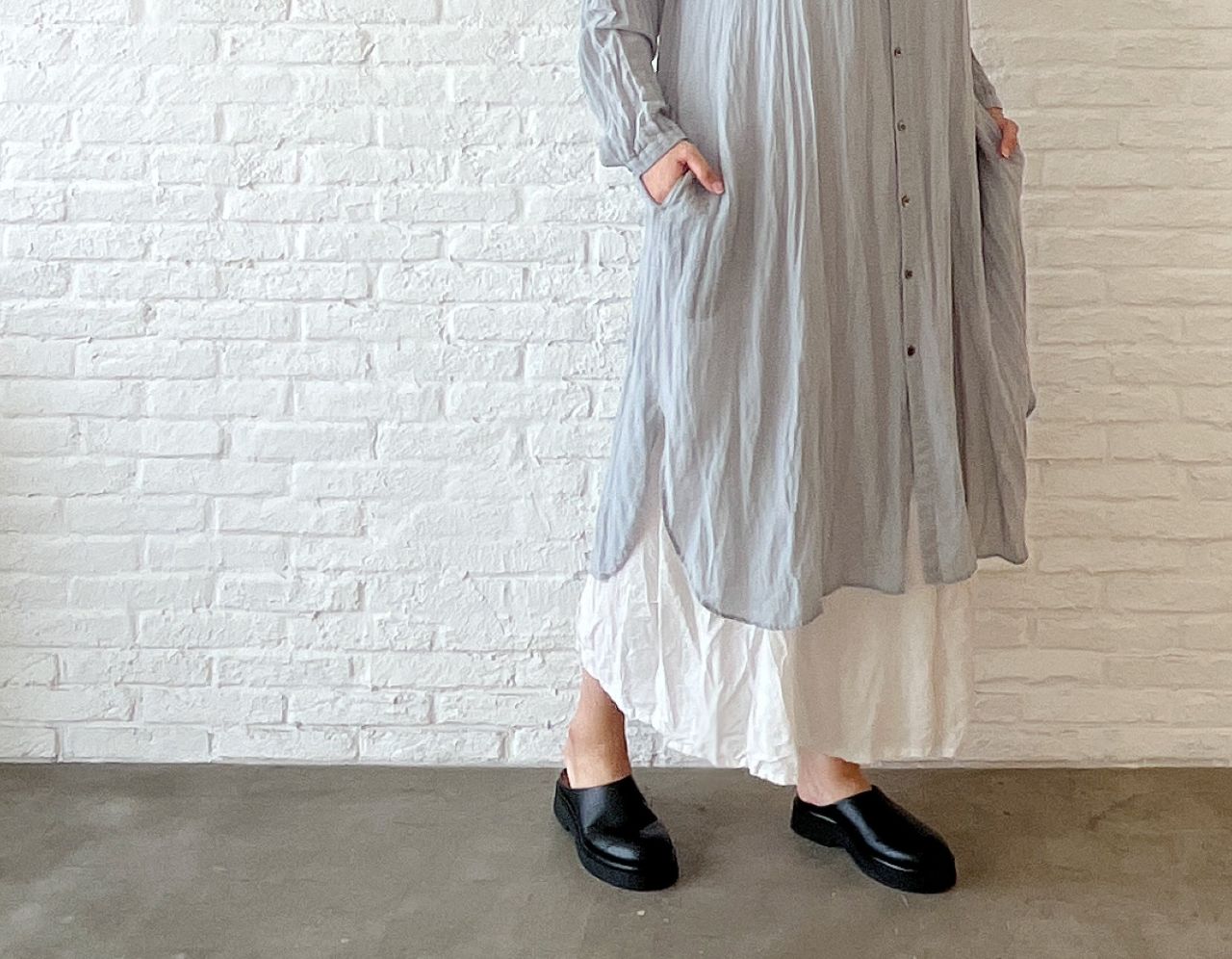 着回しコーディネート》強撚綿リネンローン スカート | pas de calais