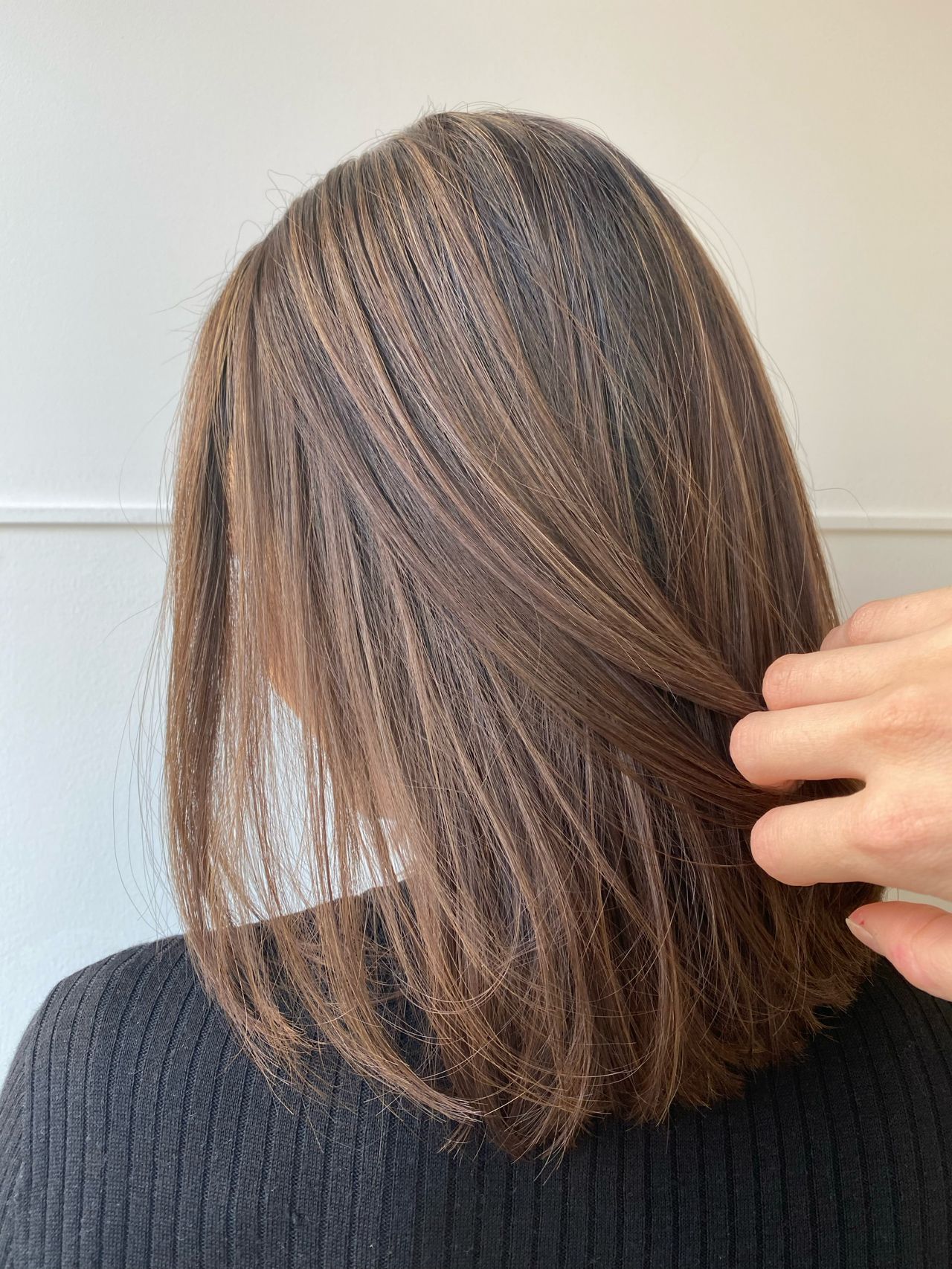 30代 40代白髪もカバーできる なめらかハイライトと大人の長めロブ 美容室カキモトアームズのオフィシャルサイト