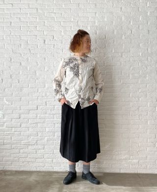 W point】coming of springプリント ブラウス | pas de calais