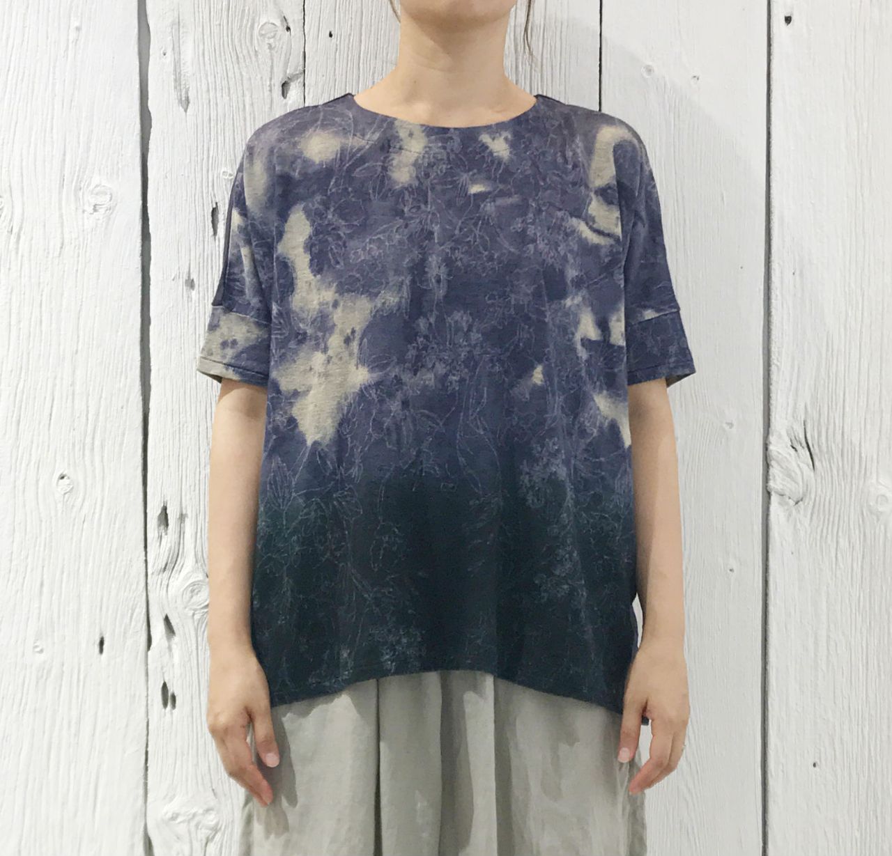 【定価1.9万】パドカレ pas de calais *ハーベストプルオーバー*36コットンリネンプリントカットソー長袖(2-2506-224)【90G52】 Love letter print天竺 ドローストリングプルオーバー | pas de