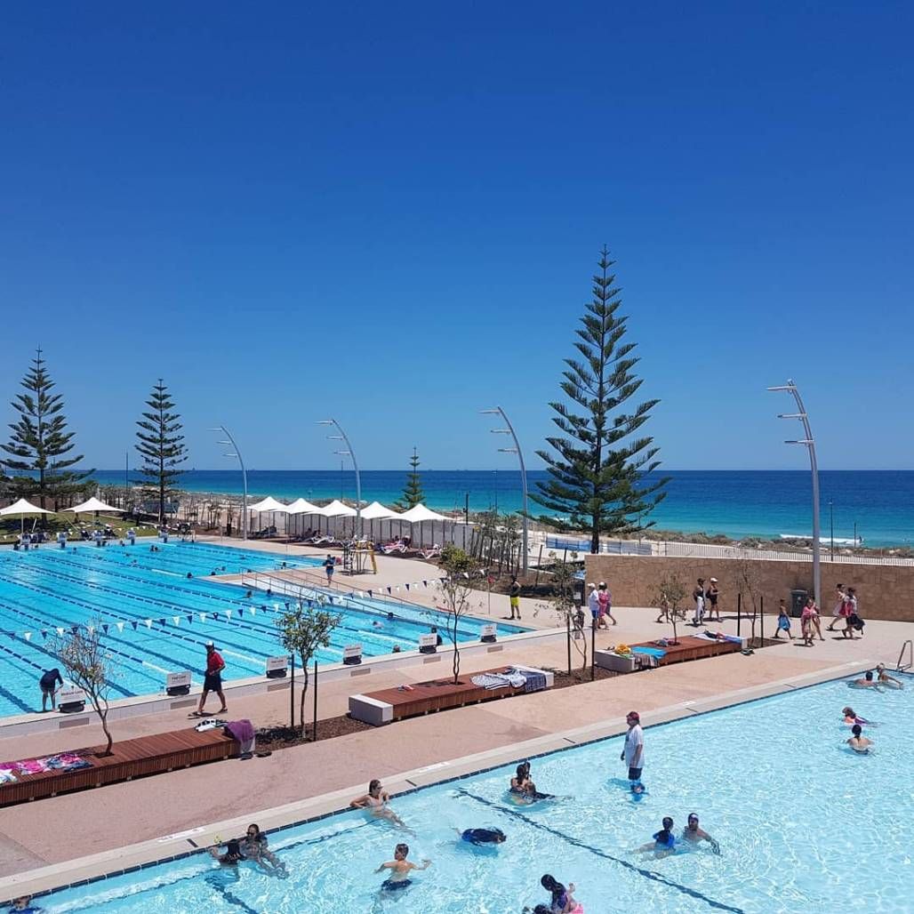 お洒落なメンズに人気 ショート丈サー アミュプラザ博多店 9 30まで期間限定ショップ Peak Pine ピーク パイン 公式ブログ