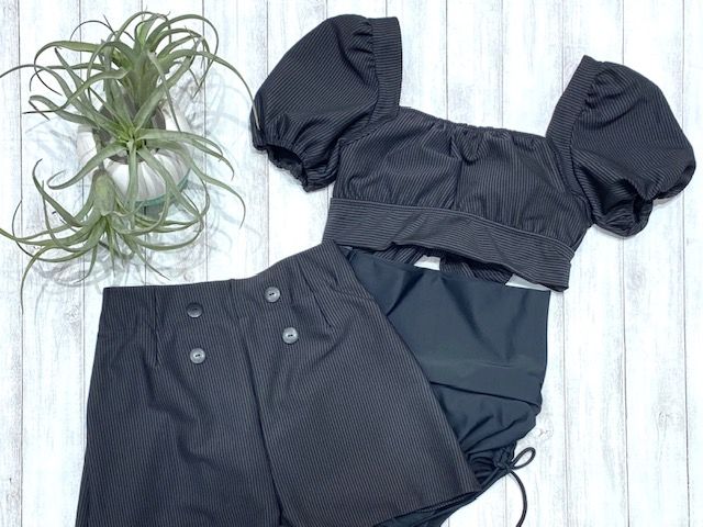 パフスリーブが可愛い♡洋服見えビキニ | ニュウマン横浜 ALBOVE