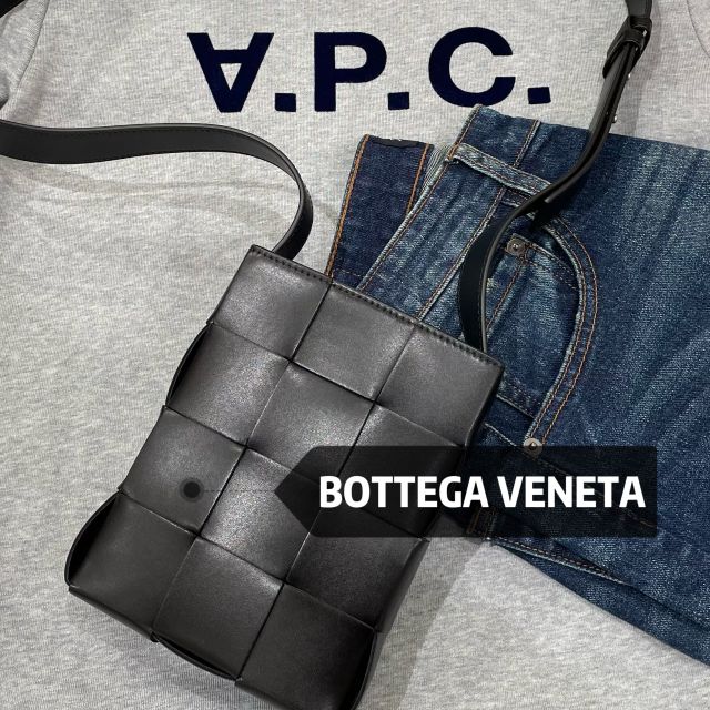 ボッテガヴェネタ BOTTEGA VENETA イントレチャート ミニカセット
