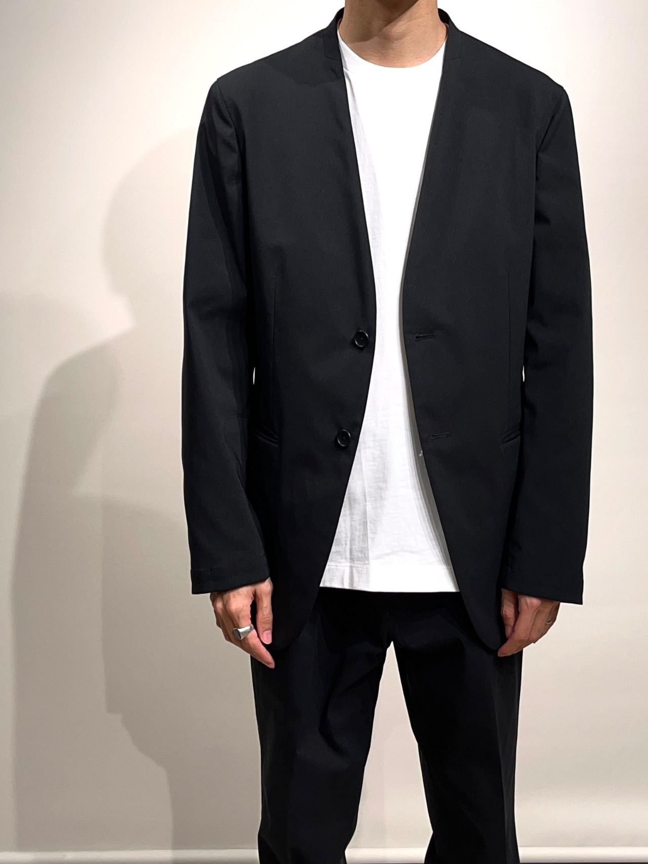 THE SUIT COMPANY ノーカラー　セットアップスーツ メンズ☆人気急上昇中？！ノーカラーセットアップ！｜THE SUIT