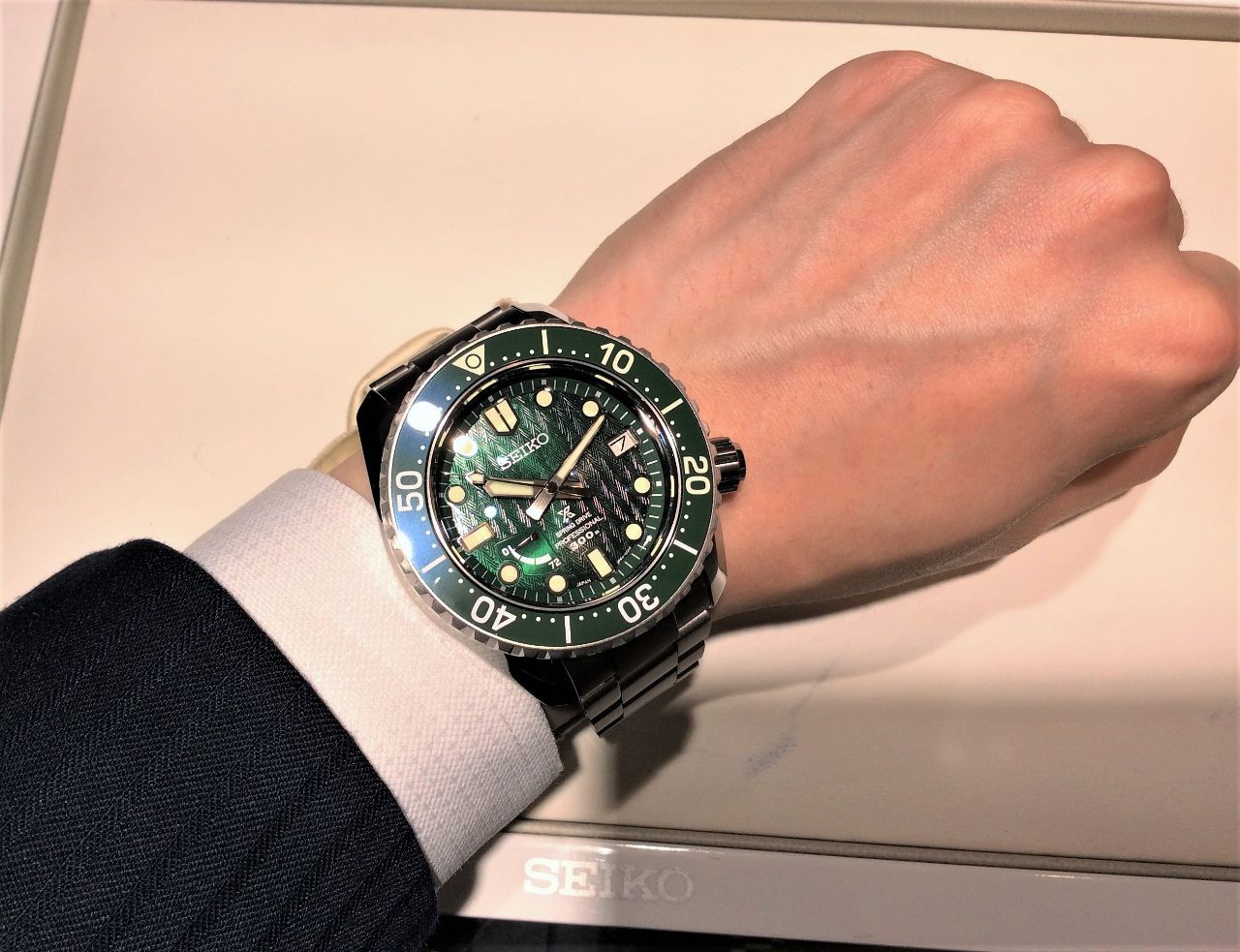 艶やかで濃淡なグリーンカラー 『SEIKO  | 岡山拠点のトミヤ