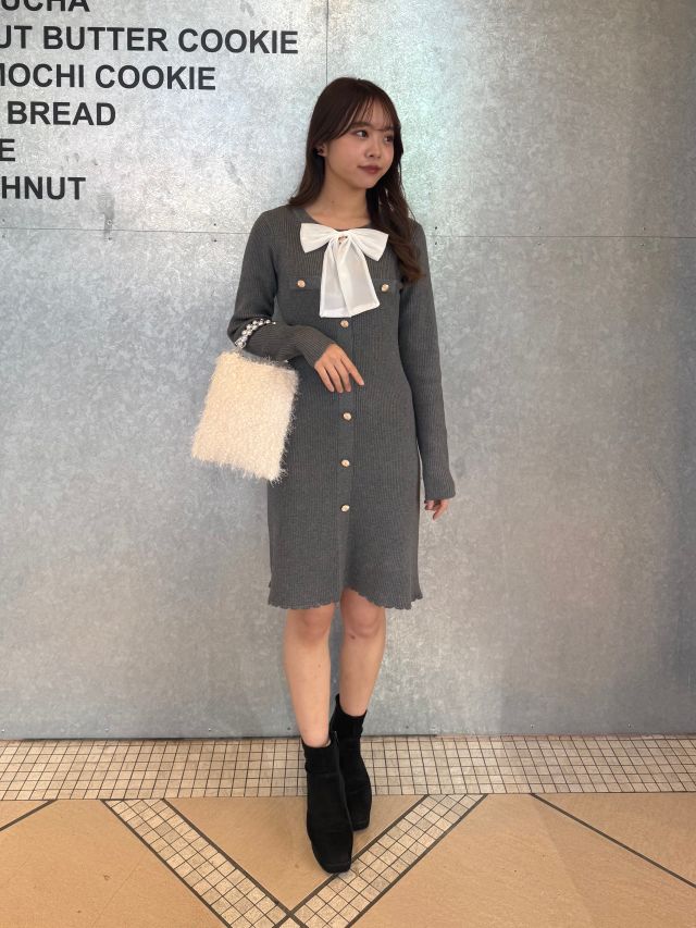 リボン付きリブニットワンピース