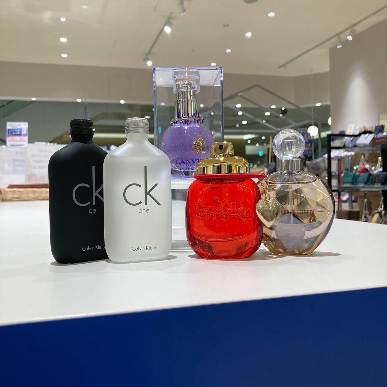 香水とコスメのまとめ売り Jo MALONE LONDON・diptyque・クロエ・AUX PARADIS・SHIRO・Maison