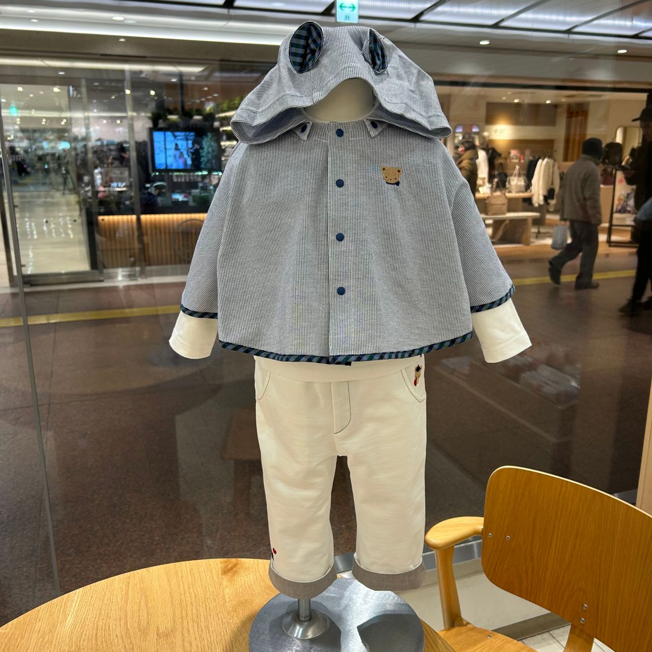 ギフトにおすすめ♪】ケープのご紹介｜ファミリアファミリアさんちか店