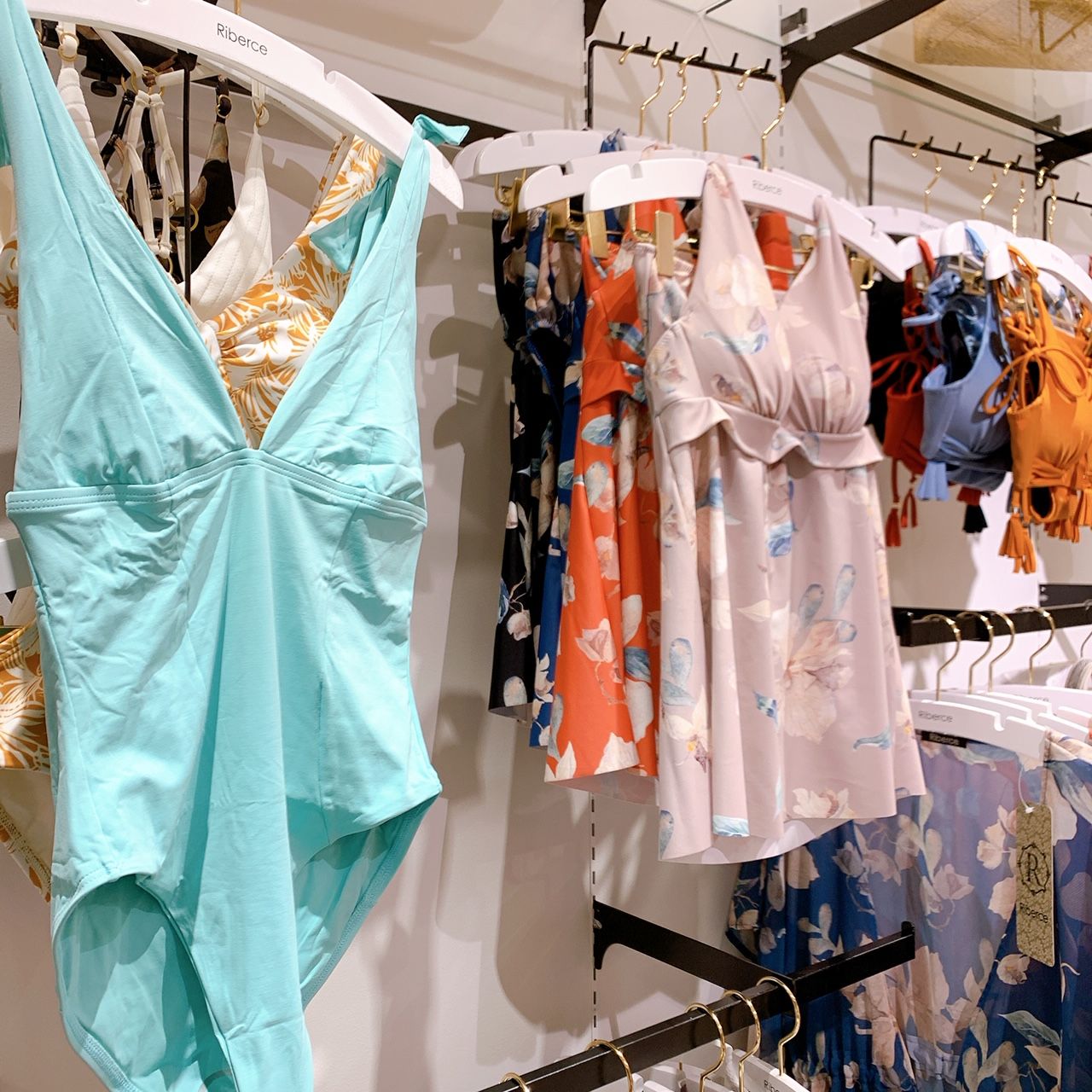 素敵な水着が沢山♥お店が春ムードに♪日 | 日本橋高島屋S.C.