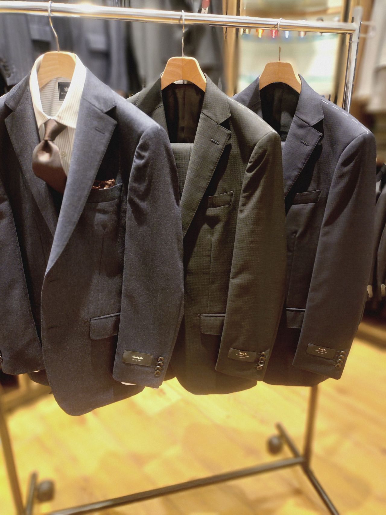 新作スーツ揃いました！｜Mitsumine Outlet｜Staff Blog