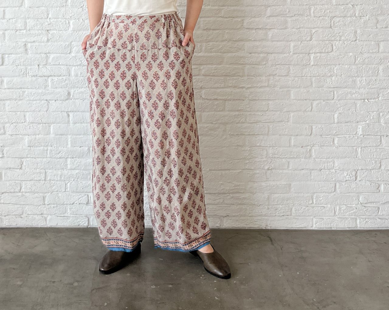 【大幅値下げ！】パドカレ pas de calais 新品未使用　0511 期間限定！10%OFF】インドレーヨンmodern sarasa patchwork