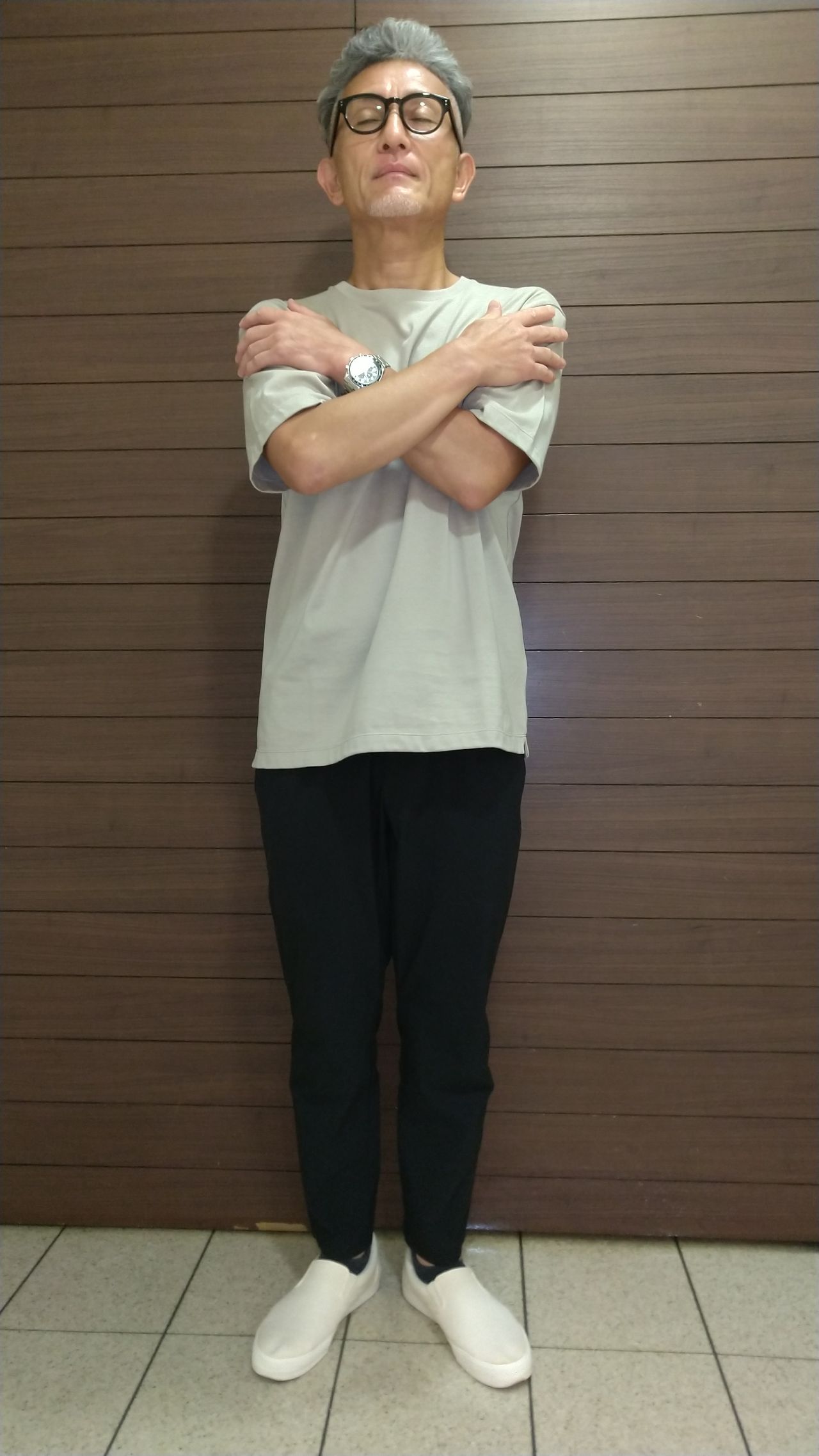 これに袖を通すと ついこのポーズになってしまいます 名鉄本店 Men ニューヨーカー公式ショップブログ