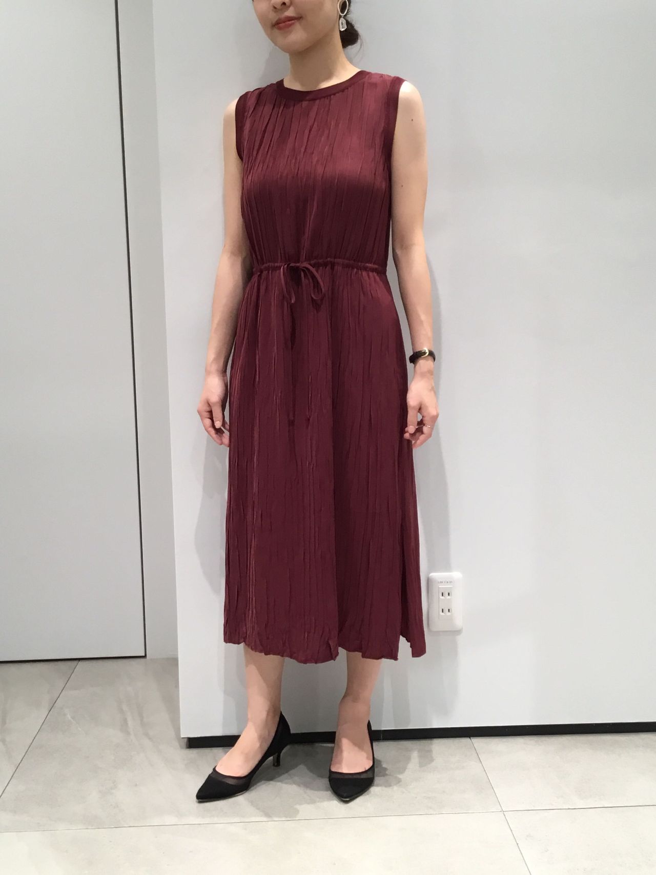 ドレッシーなノースリーブワンピース 鹿児島山形屋店 Theory セオリー ショップブログ