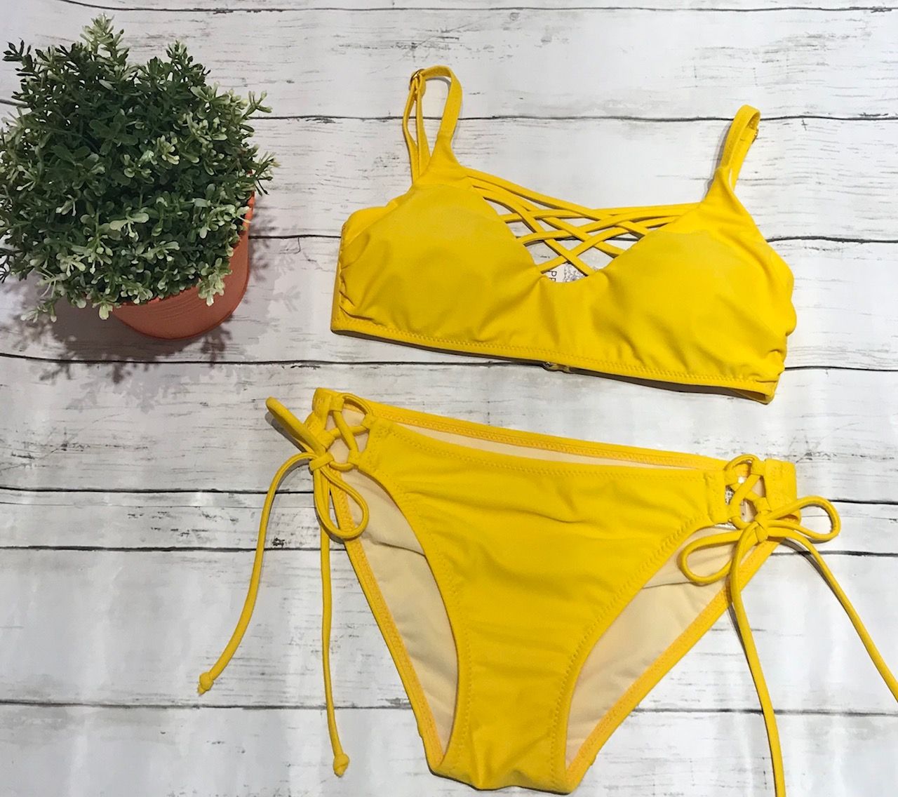 トレンドカラーのイエロー水着特集♡ | 新宿ミロード店 ＊2020年8月31