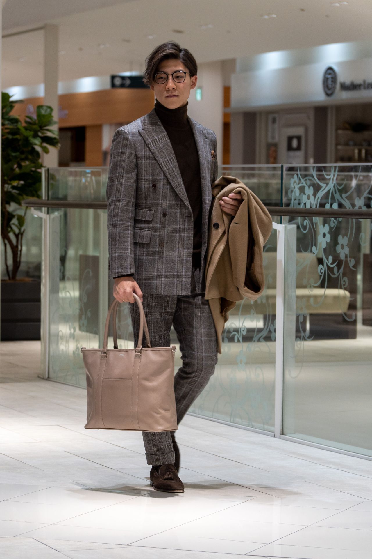 Men S 春に向けて気分の高まるseekerトートバッグ The Suit Company 西宮ガーデンズ店 The Suit Company 公式ブログ