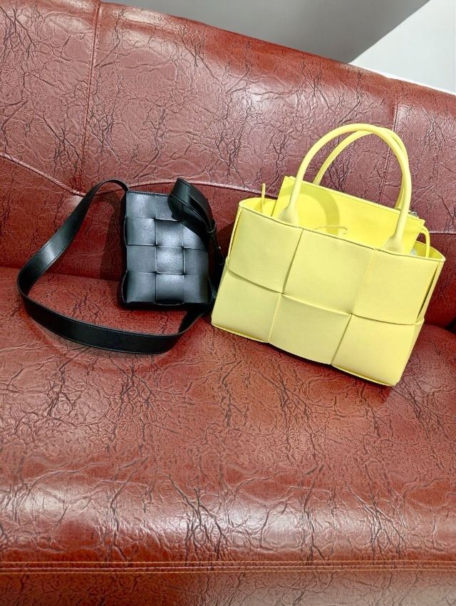 BOTTEGA VENETAのバッグ 楽天市場】【最大5,000円OFFクーポン】ボッテガヴェネタ