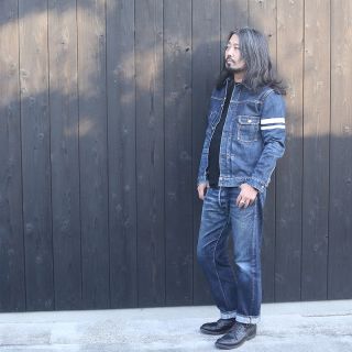 上下フェードデニムが新鮮｜デニム研究所 デニム研究所 by JAPAN BLUE 