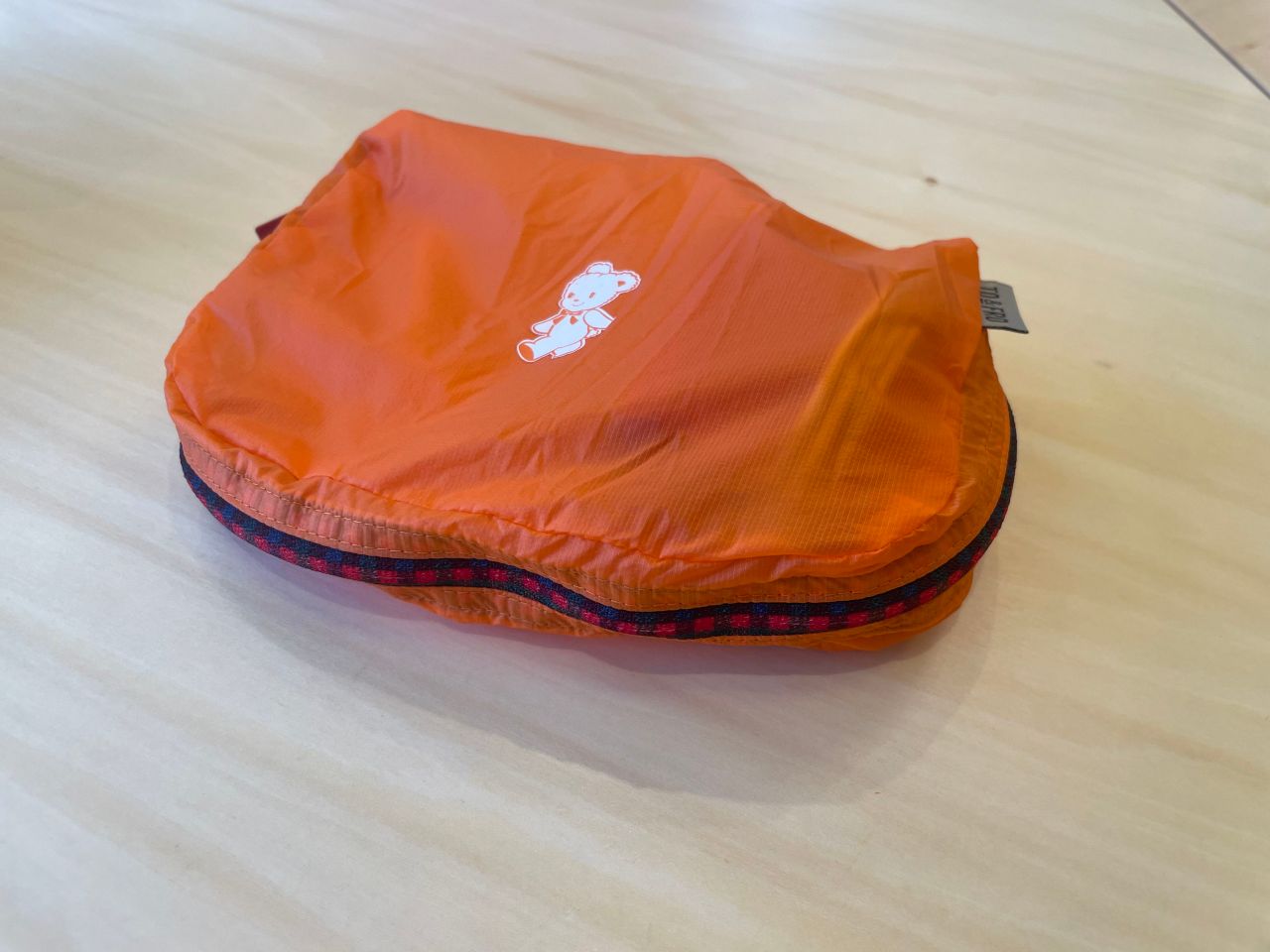 ファミリア　ポシェット　イチゴ いちご1個分の重さのポシェット？！｜ファミリア代官山店の公式