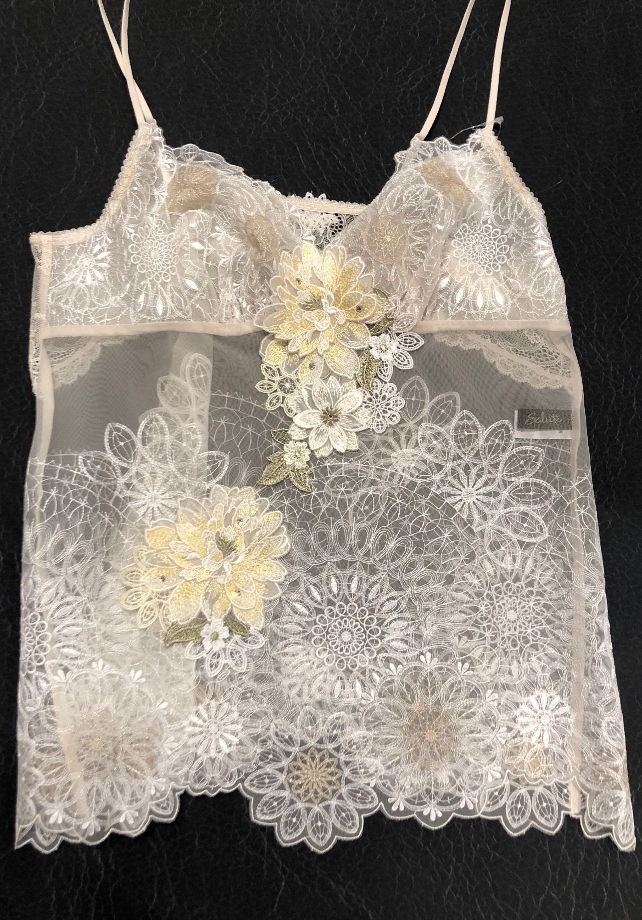 【Haruna*様】新品☆サルート　店舗限定☆牡丹　中国音楽☆ Haruna*様】新品☆サルート 店舗限定☆牡丹 中国音楽☆