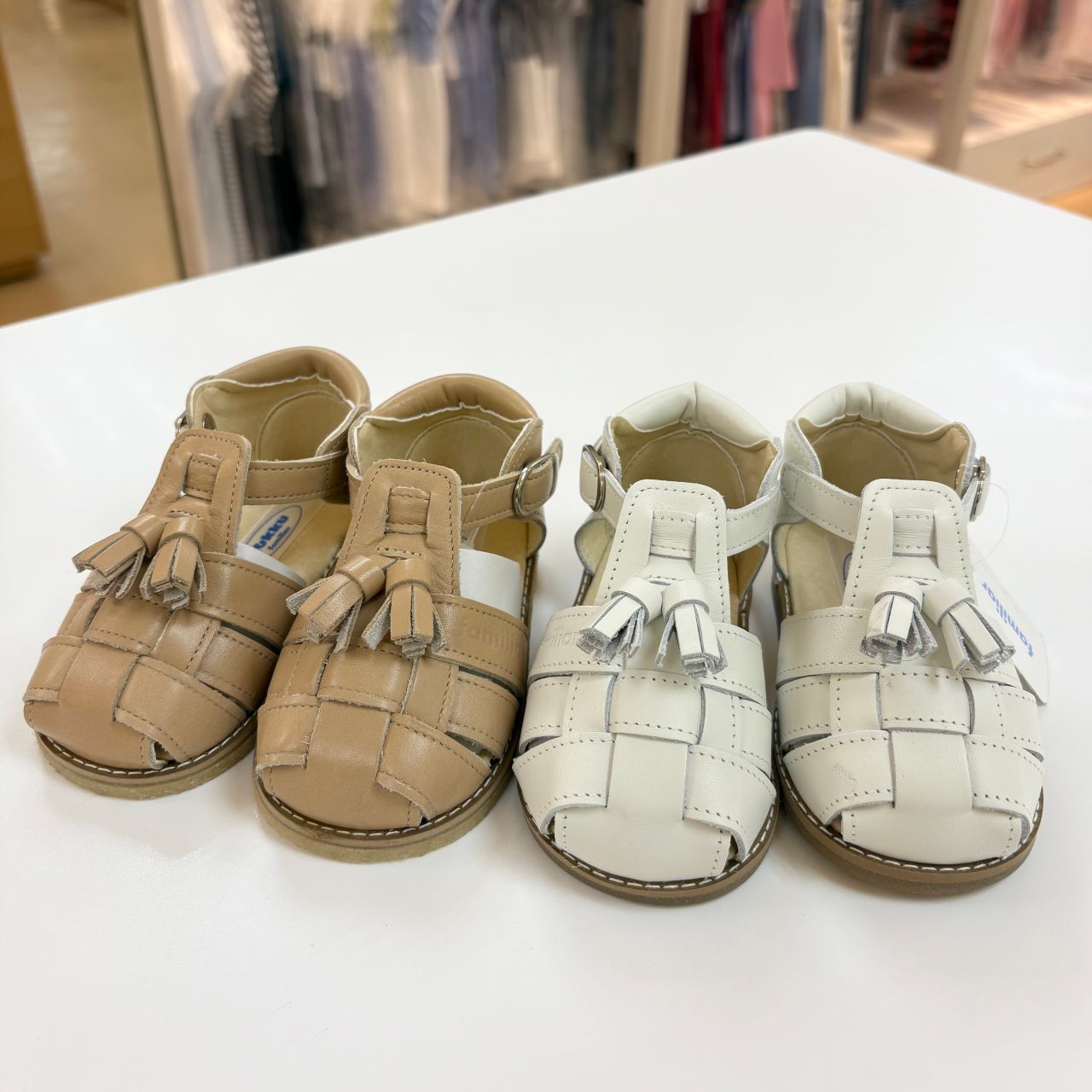 familiar サンダル 21cm ネイビー/ホワイト 箱付き これからの時期に大活躍！】サンダルのご紹介｜ファミリア新潟伊勢丹