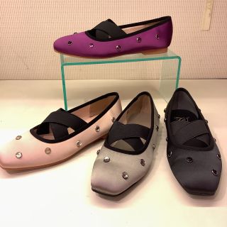 W(ダブリュー) 新作スタッズシューズ♪