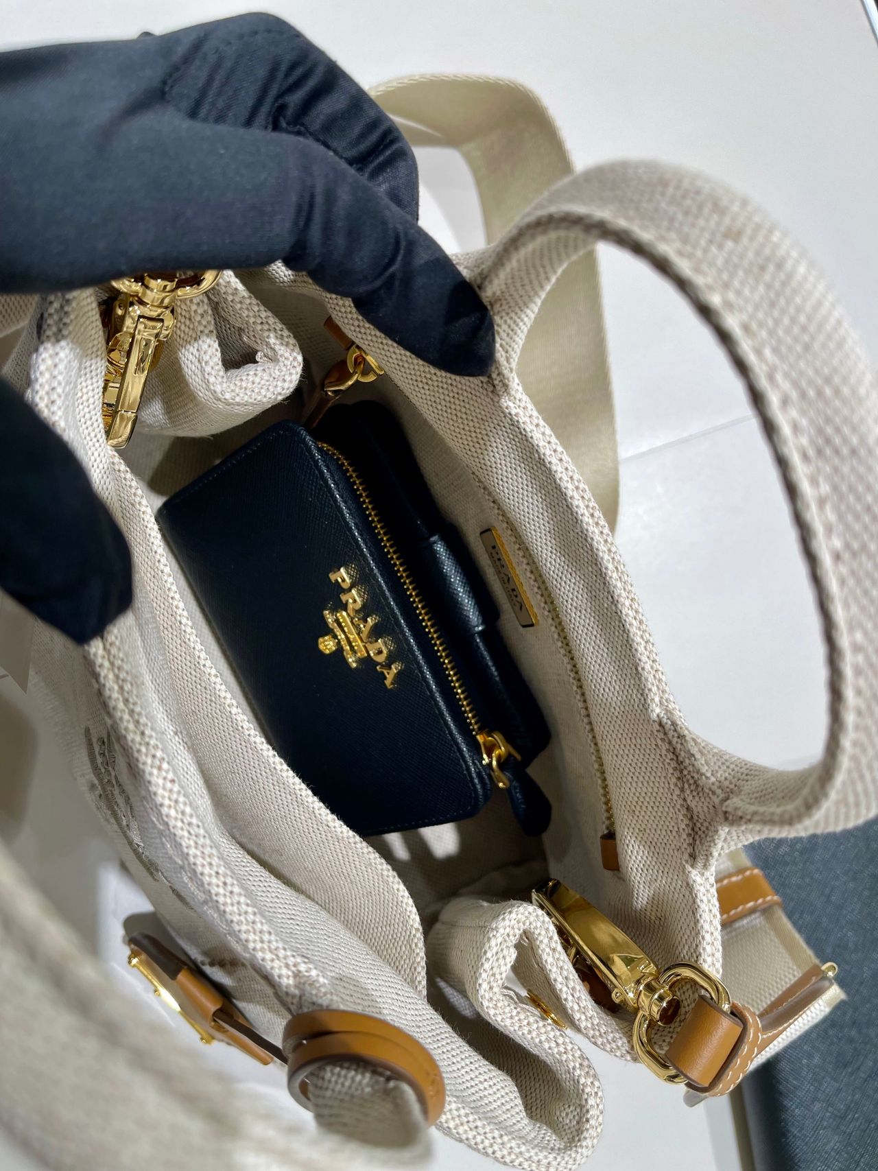 PRADA ウィッカー リネンブレンド ミニバッグ Natural Prada Jardinière Linen Blend Mini-bag | PRADA