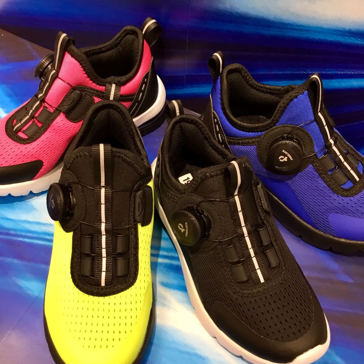 ダイヤル式で調節ラクラク ٩ ๑ ᗨ Asbeekids レイクタウンmori G Foot ジーフット の公式ブログ 人気シューズshopの最新情報