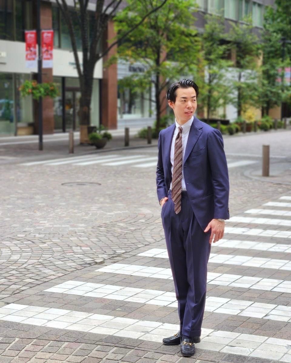 DORMEUIL ドーメル 15POINT7 セットアップ Dormeuilの15.7シリーズ (2) 15.7 8 Plyで仕立てたトラウザーズ