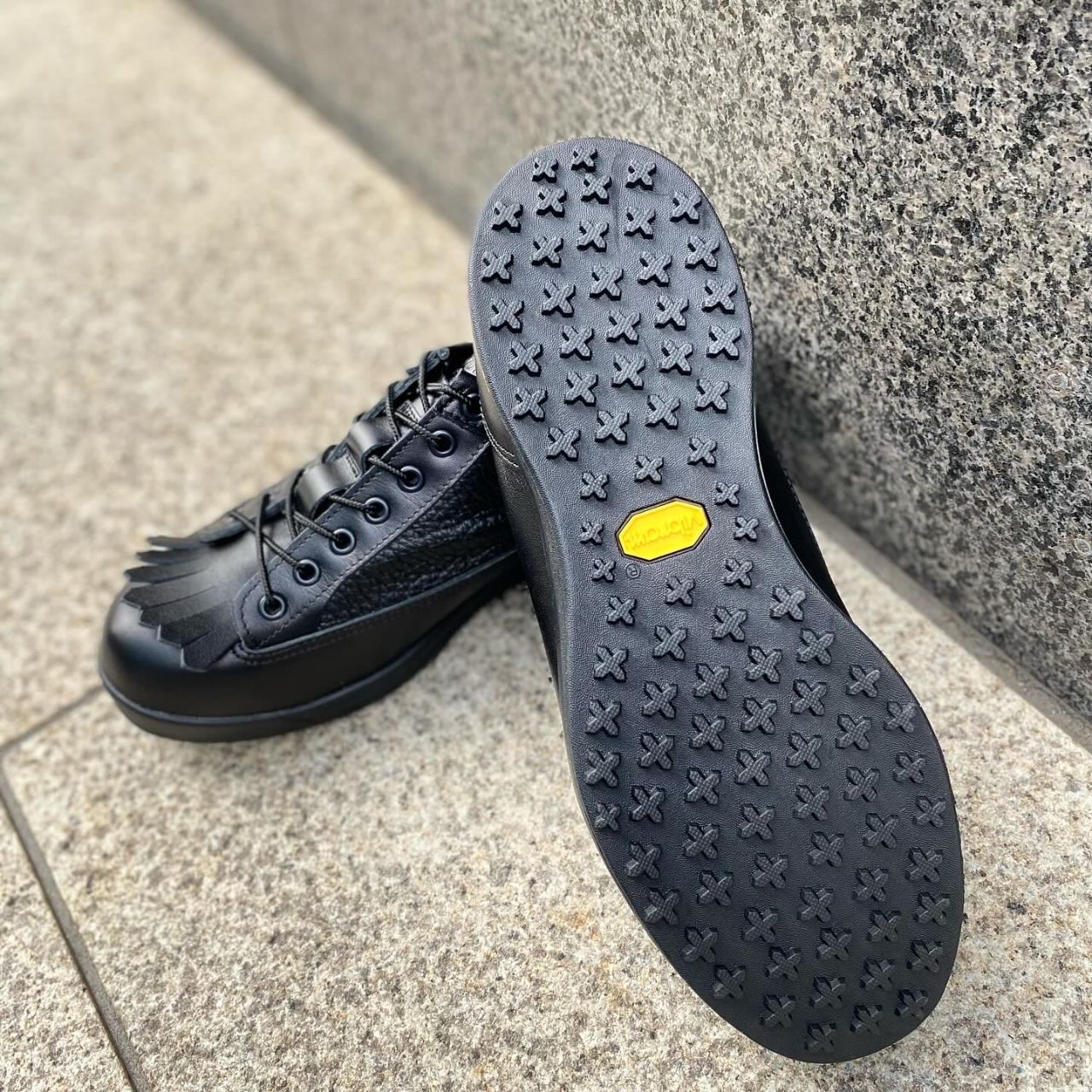 中古BRIEFING GOLF DANNER コラボレーション　シューズ 中古BRIEFING GOLF DANNER コラボレーション シューズ