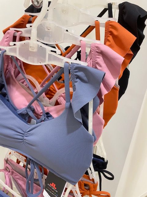 後ろ姿もばっちり☆ショルダーブラビキニ | 西銀座店 | PEAK&PINE