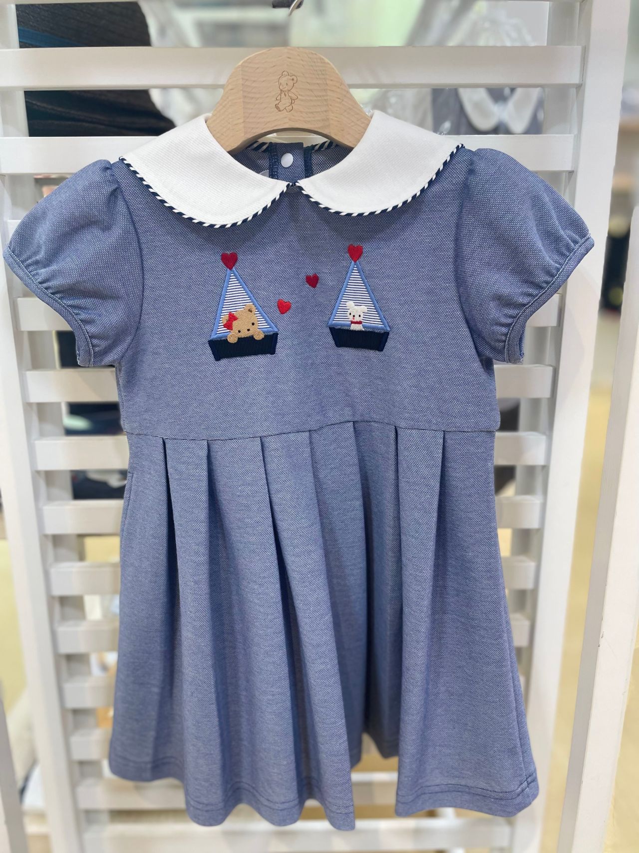 新品タグ付✨ファミリア　160 セーラー襟ワンピース　マリン刺繍　2WAY 希少 セーラー☆リンク｜ファミリア吉祥寺東急ファミリアの公式ブログ