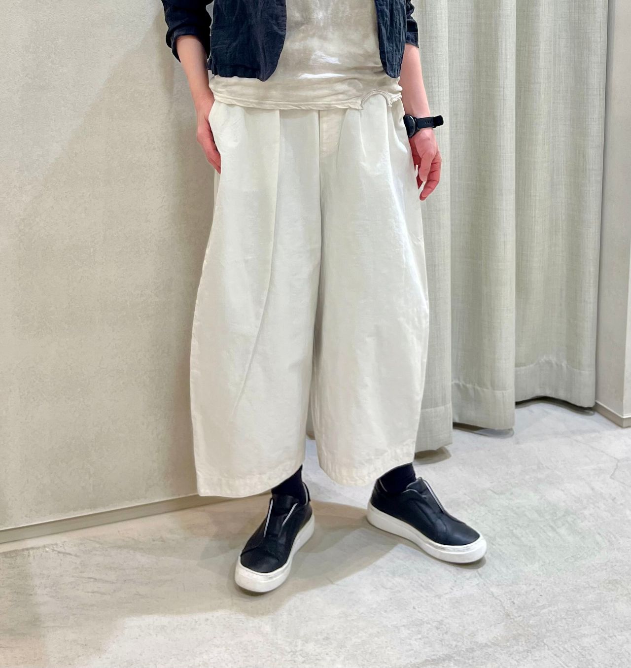 【pas de calais】 リネン 麻 炭染 先染め セットアップ ボタン pas de calais】 リネン 麻 炭染 先染め セットアップ ボタン