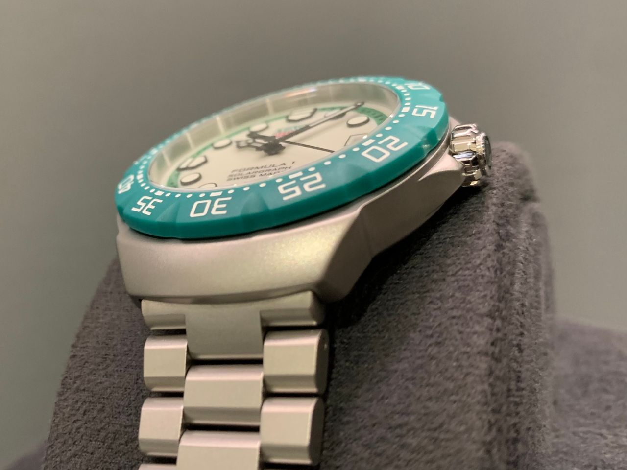タグホイヤー フォーミュラ1 　 文字盤グリーン　純正ベルト タグ・ホイヤー】フォーミュラ1グリーン | 岡山拠点のトミヤ