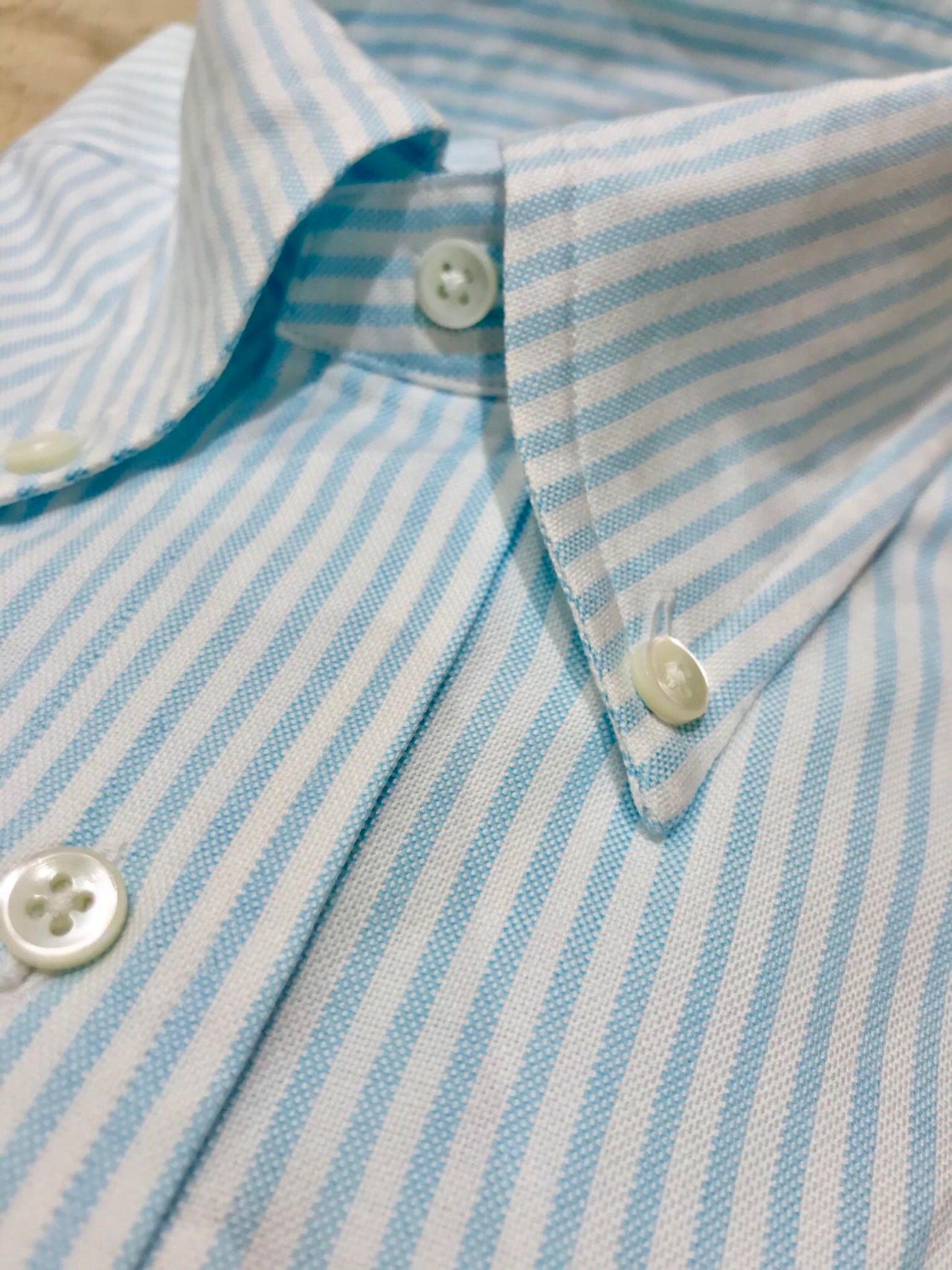 無料印刷可能メンズ シャツ 色 人気のファッションスタイル