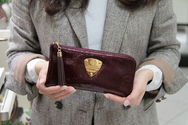 【美品】ATAO limo アタオ リモパールワイン 長財布 大反響！TV出演のリモに再注目！ | ATAO(アタオ) | スタジオアタオ広報