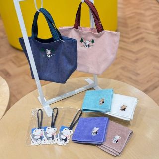 〈大丸札幌店ファミリアショップ限定〉ファミちゃんチャーム 大丸札幌店ファミリアショップ限定〉ファミちゃんチャーム