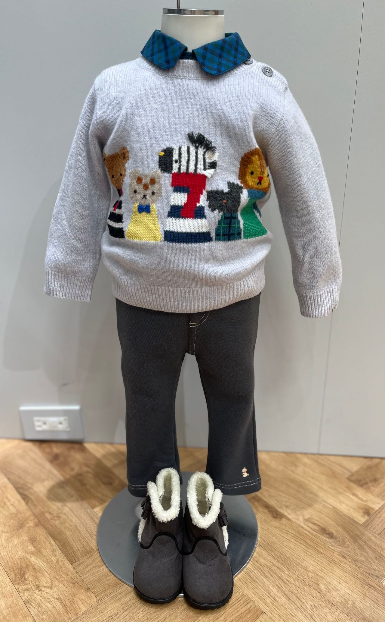 さいん　ひょんじゅん セール】バイカラーコクーンVネックニット（ニット/セーター