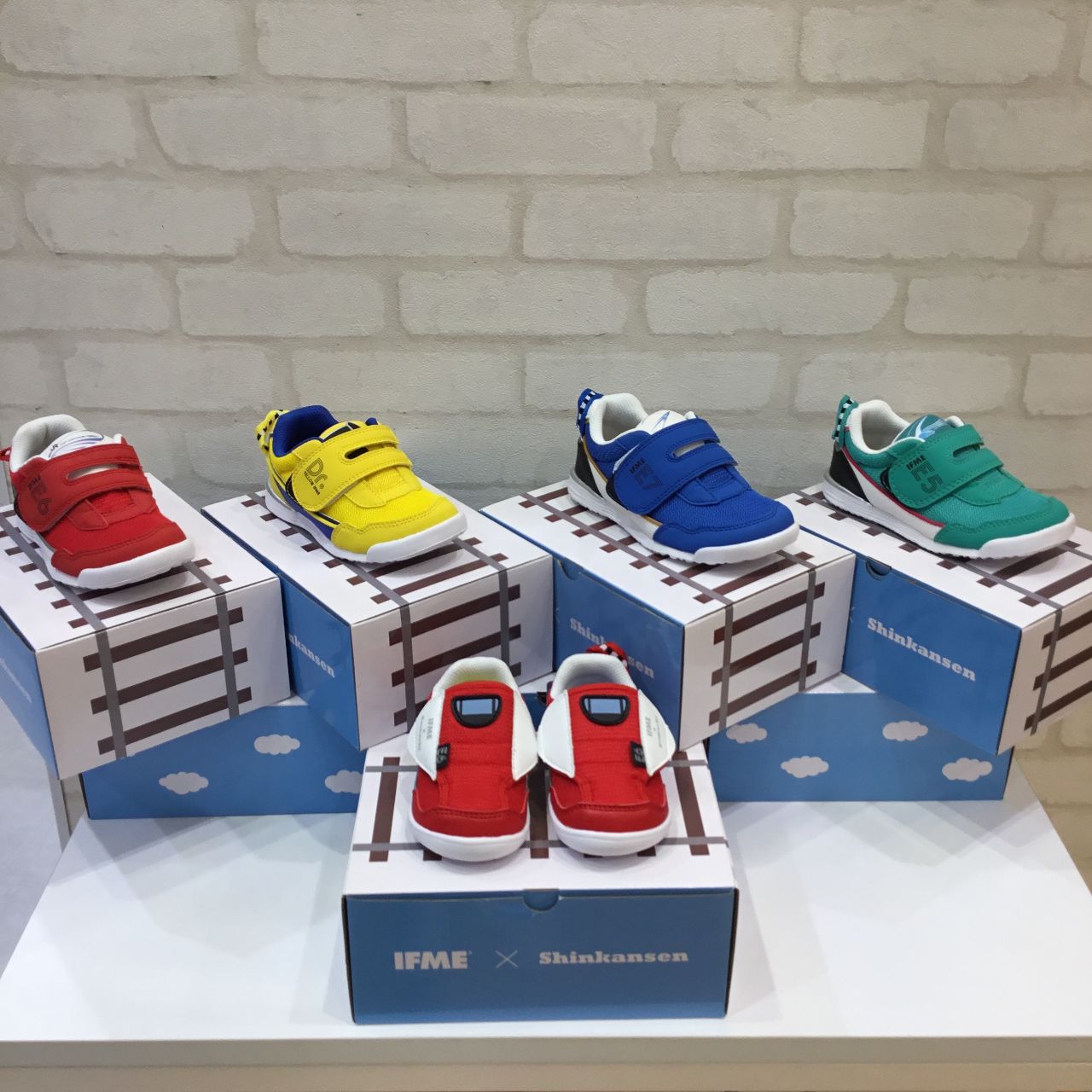 Ifme 新幹線 コラボ Asbee イオンモール太田店 G Foot ジーフット の公式ブログ 人気シューズshopの最新情報