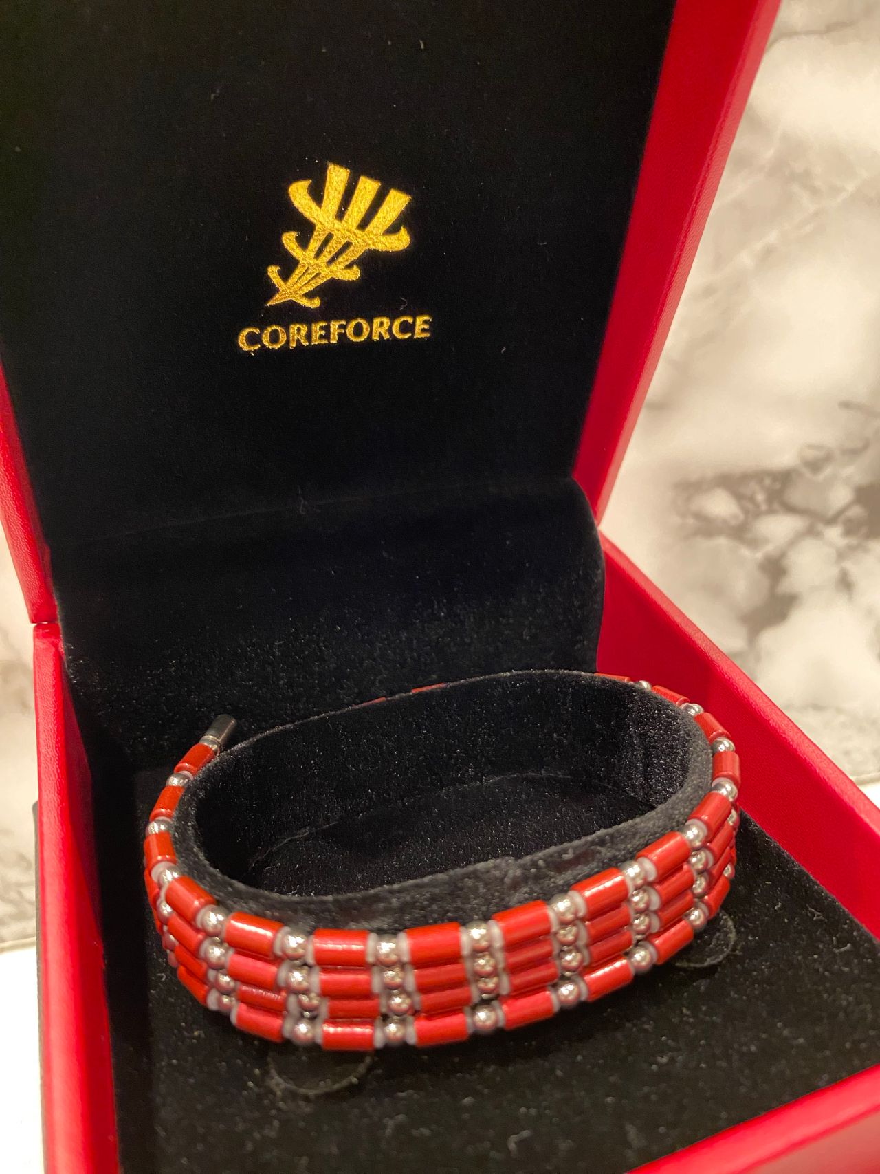 特価　極美品　コアフォース　COREFORCE ループ 50 ゴルフ5購入 COREFORCE（コアフォース） コアフォースループ 50cm 18K 18金