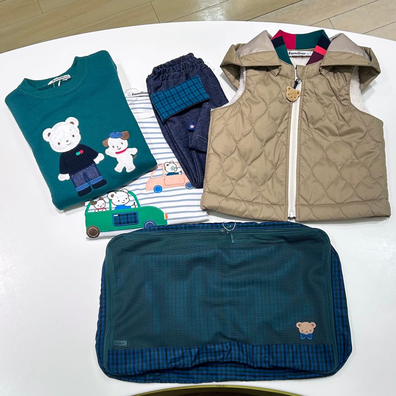 ファミリア　familiar トラベルポーチ　メッシュ What's in my bag？【夏のおでかけ】｜ファミリア福岡岩田屋ファミリア