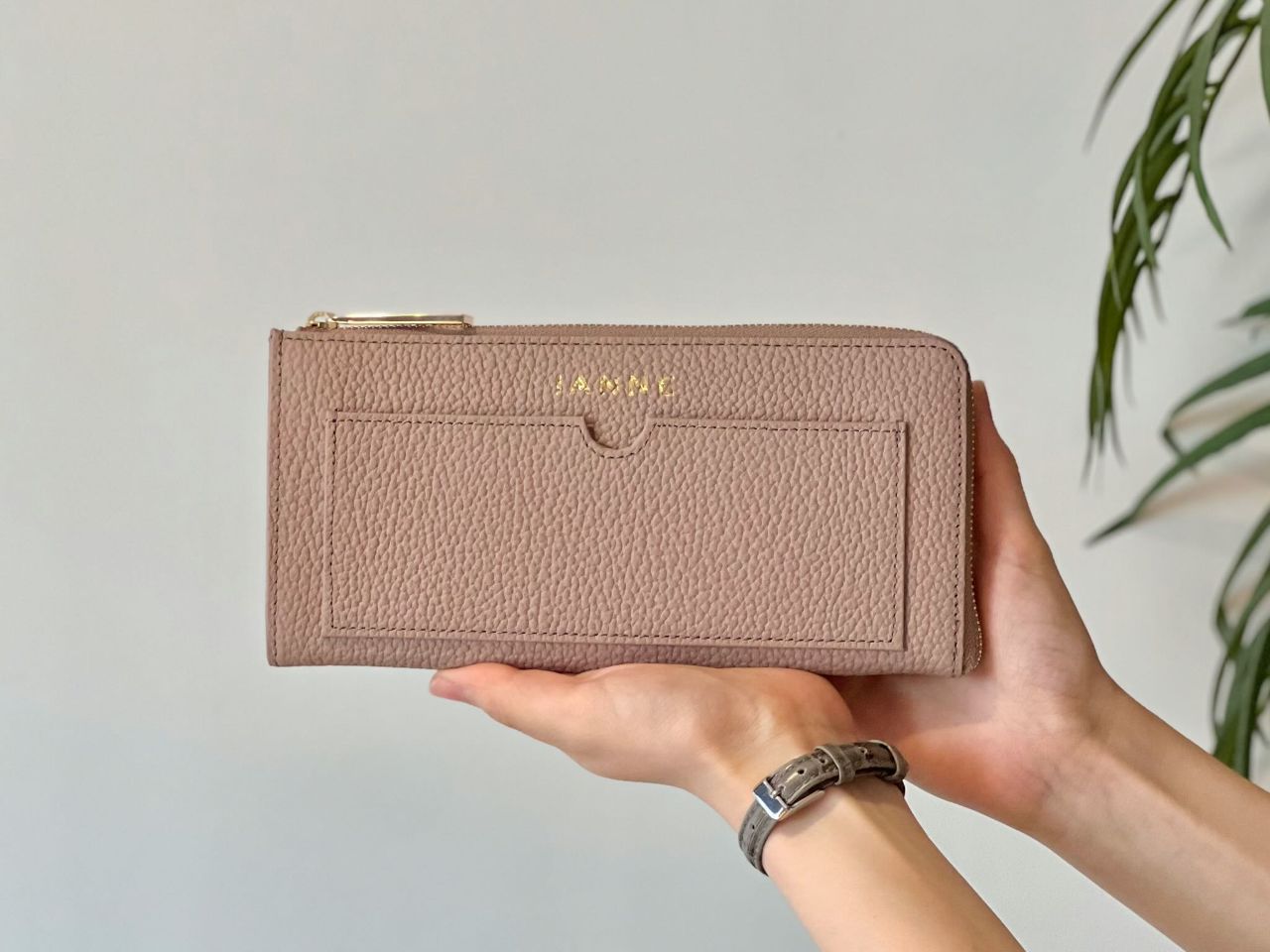 甘く儚いIANNEだけの特別な色【グリーシエル】 | IANNE(イアンヌ