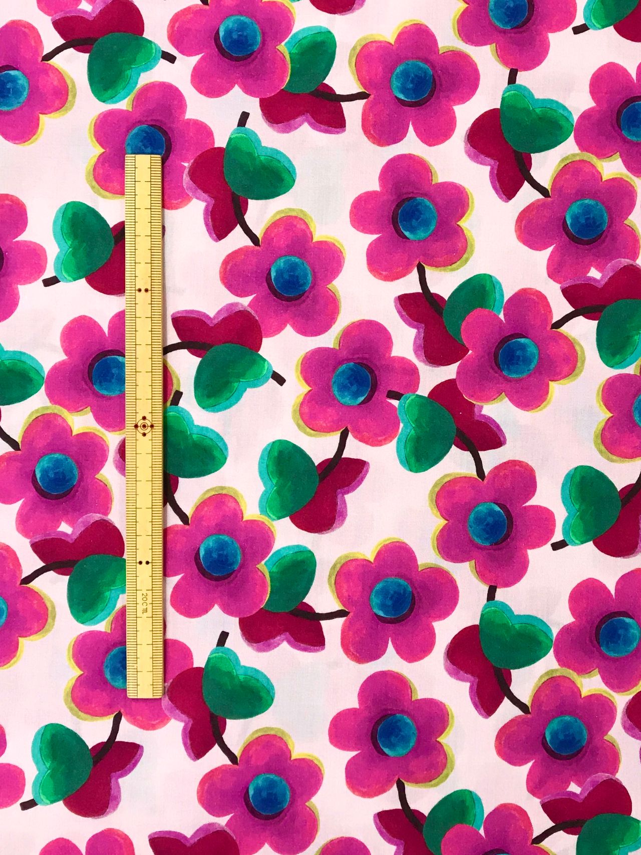 自由区リバティ「ケイティズ」オパールプリントストール リバティプリント リバティ・ファブリックス Harriet\u0027s Pansy ラセンビィ・コットン 50cm単位｜リバティ 生地 切売り 切り売り 布  布地 Liberty