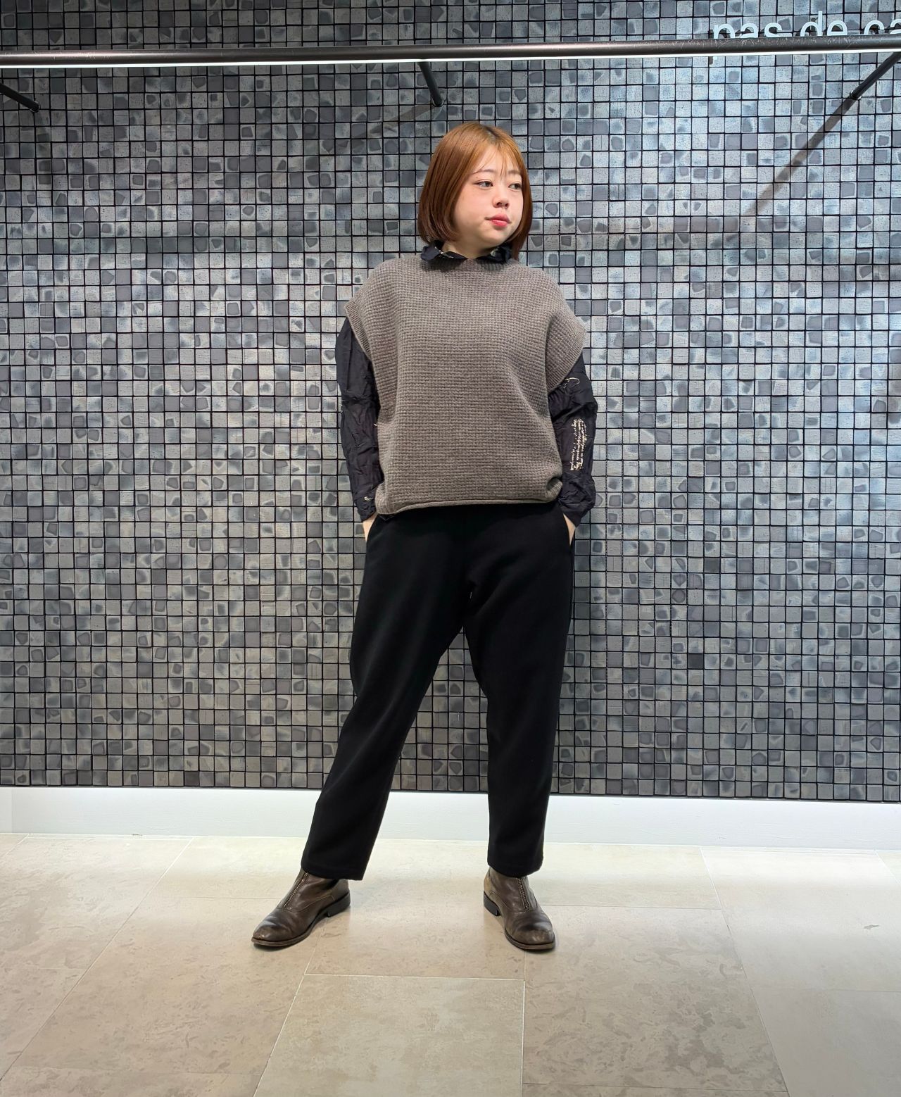 パドカレ カリグラフィー柄ブラウス パドカレ カリグラフィー柄ブラウス 楽天市場】【2024秋冬新作】pas de