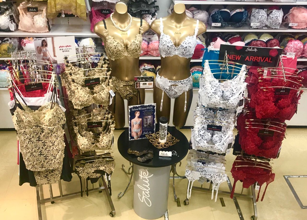 サルート年春夏コレクション店頭予約会 グラマー バイ アンテシュクレ オカダヤ新宿本店b1 下着の専門店アンテシュクレ Intesucre 公式ショップブログ